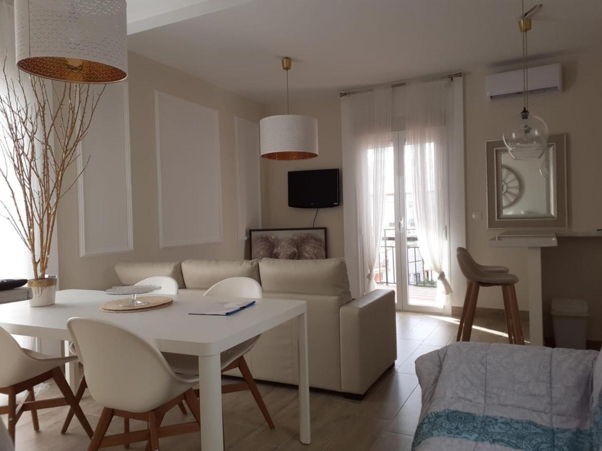 La Casa De Leon Xiii.Terraza Privada. Parejas Leilighet Sevilla Eksteriør bilde